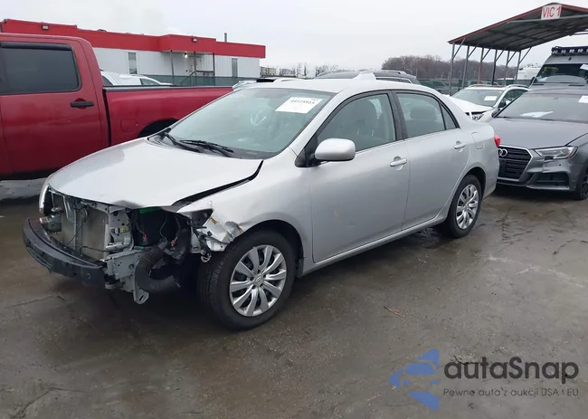 2T1BU4EE8DC087957: 44115915