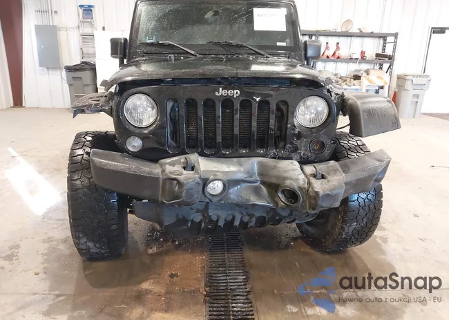 1C4BJWDG3EL320709: 44115955