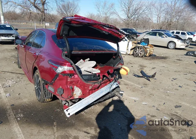 4T1BZ1HKXJU500974: 44116085