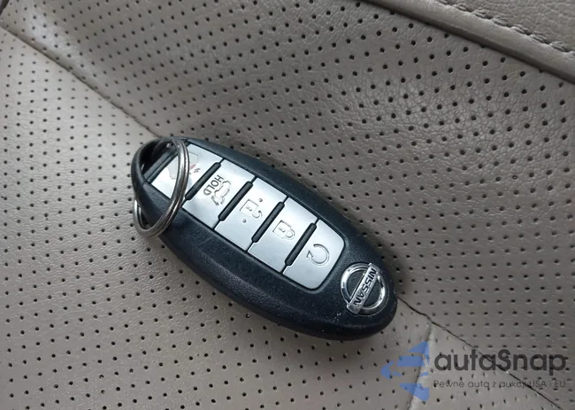 JN8AT2MT6JW490507: 44116095