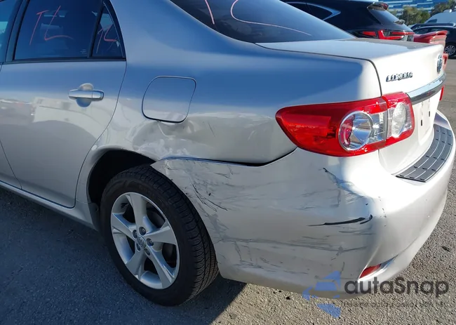 2T1BU4EE5BC646572: 44115224