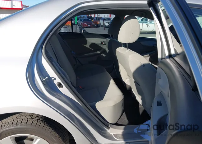 2T1BU4EE5BC646572: 44115224