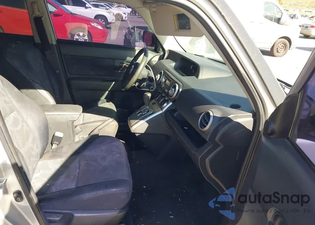 JTLZE4FE8B1137272: 44115274