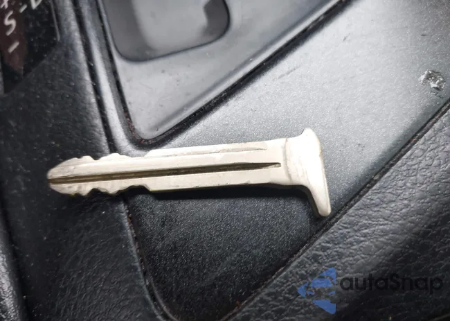 JTMZFREV2HJ701661: 44115320