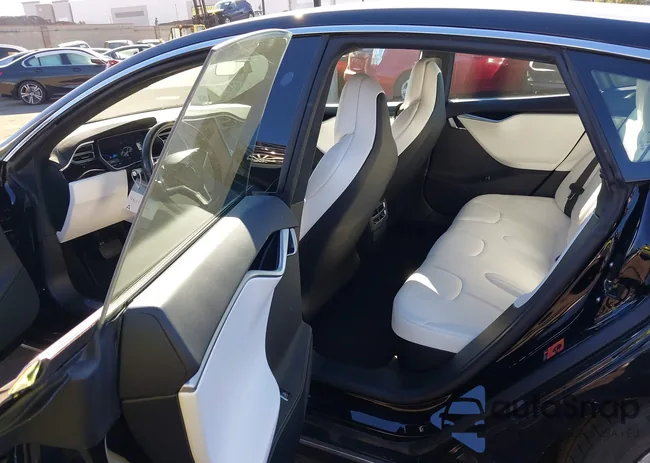 5YJSA1E2XHF193387: 44115332