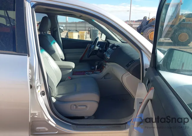 5TDYK3EH0AS021961: 44115417