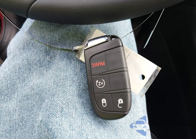 3C4NJDBN7ST607358: 44115478