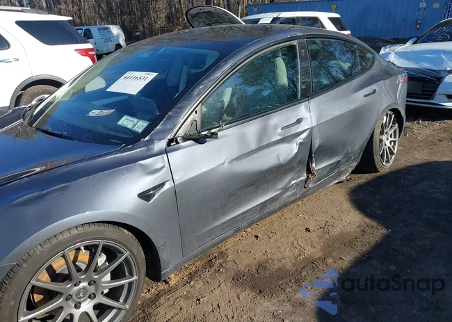 5YJ3E1EB5PF708092: 44116531