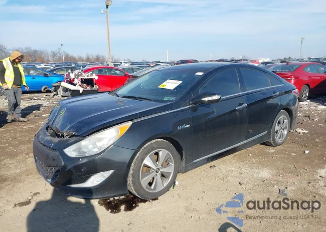 KMHEC4A45BA007153: 44116536