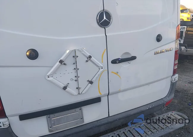 WD3PE8CB2C5704133: 44116714