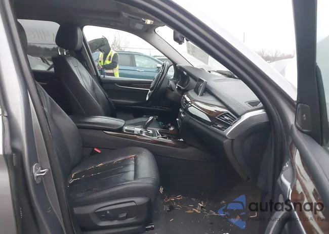 5UXKR0C5XF0K67501: 44116775