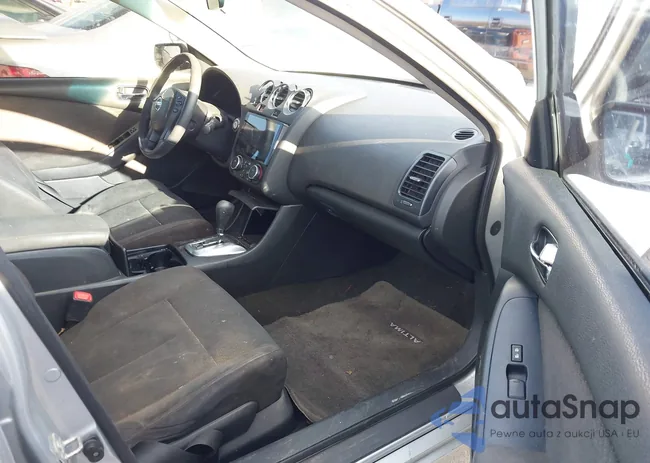 1N4AL2AP5CC242908: 44116791