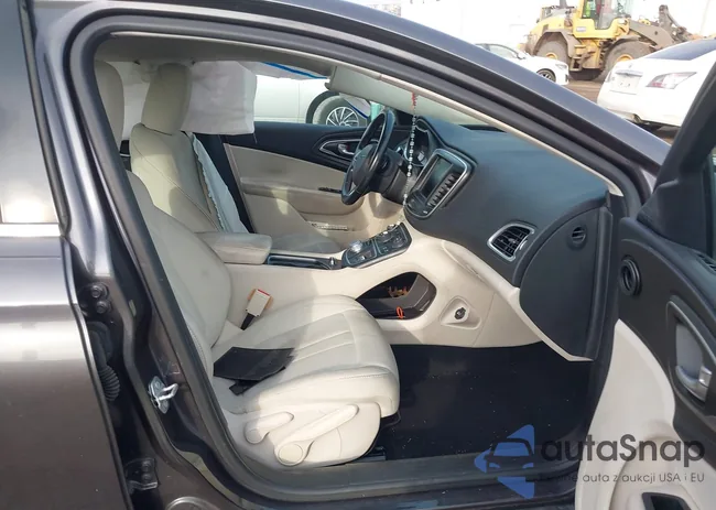 1C3CCCAB8GN109202: 44116808