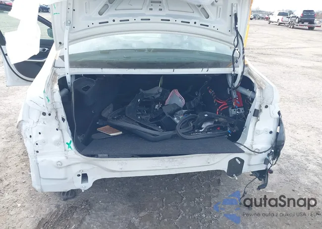 3MW5R7J02L8B27214: 44116837