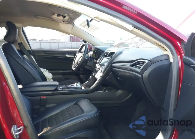 3FA6P0HD6JR187619: 44116918