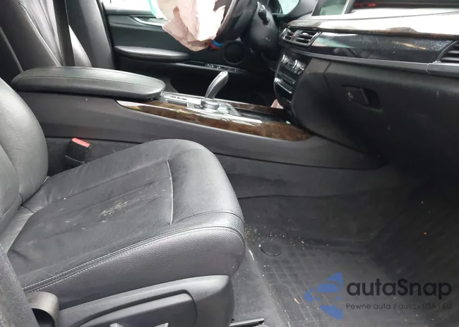 5UXKR0C3XH0V73941: 44116977