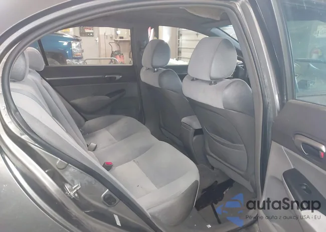 1HGFA168X7L041868: 44117041