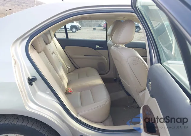 3FAHP0JG4AR407997: 44117091