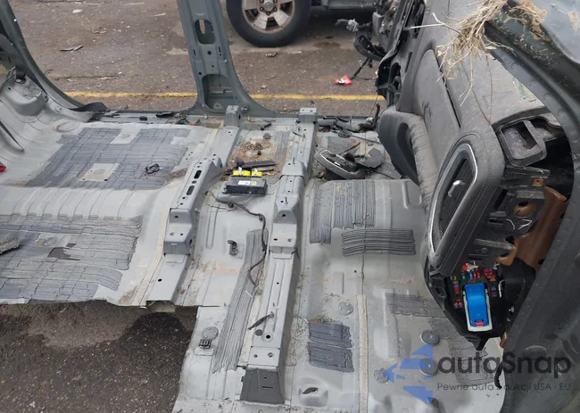 3GCUYEED7LG425959: 44116121