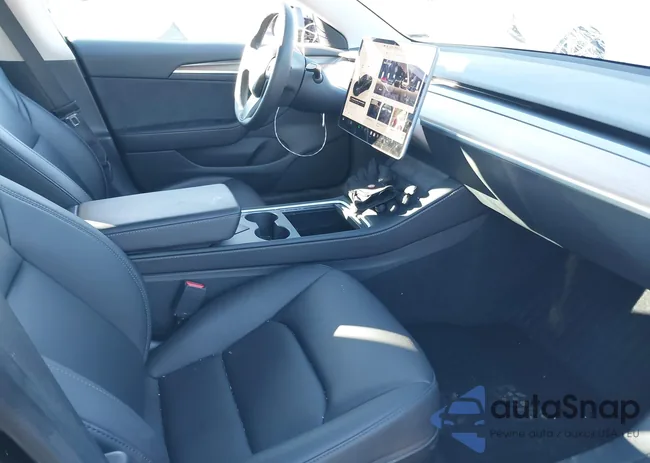 5YJ3E1EA3PF570530: 44116141