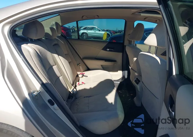 1HGCR2F74FA092690: 44116143