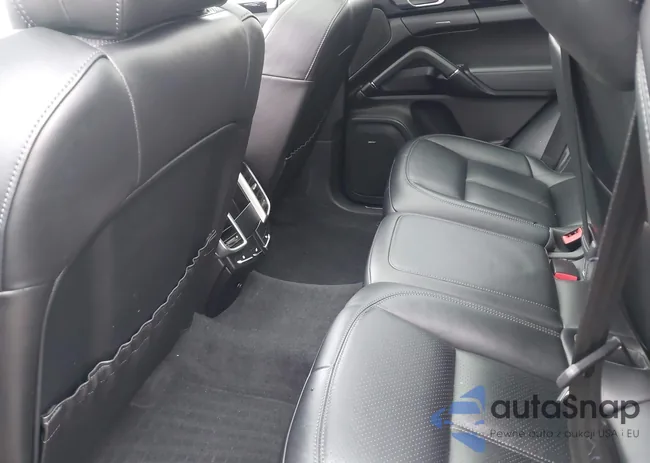 WP1AA2A20HKA82419: 44116221