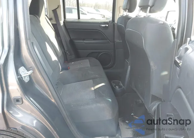 1C4NJRBB6GD692192: 44116225