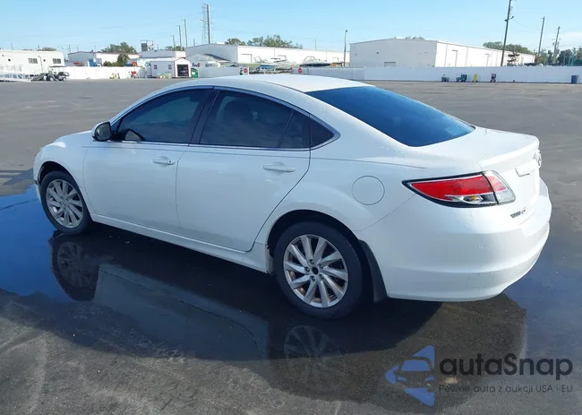 1YVHZ8CH0B5M21743: 44116372