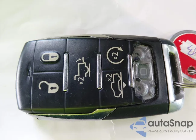 1C6SRFHT2PN587676: 44116389