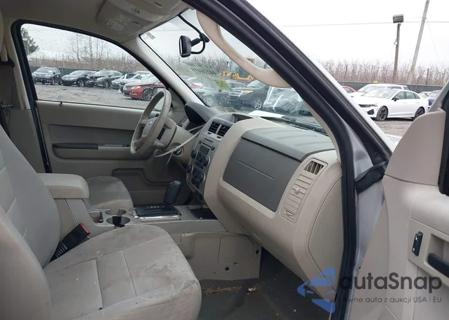 1FMCU9DG9BKB89358: 44116410