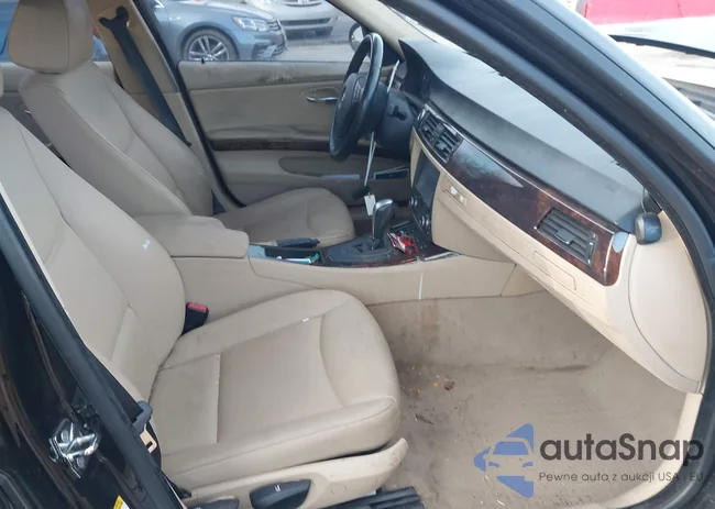 WBAVC73548KX92289: 44116459