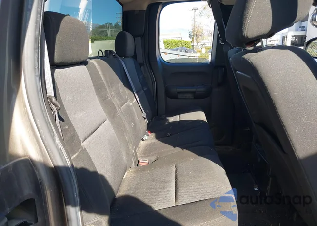 1GCRCSE01BZ332899: 44116469