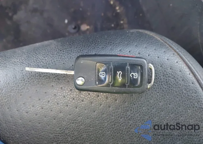 3VWD17AJ8EM302247: 44117569