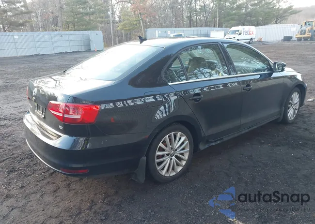 3VWD17AJ4FM290812: 44117633