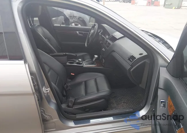 WDDGF81X89F278085: 44117636