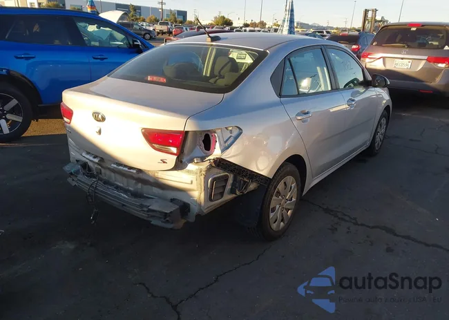 3KPA24AB5JE049998: 44117662