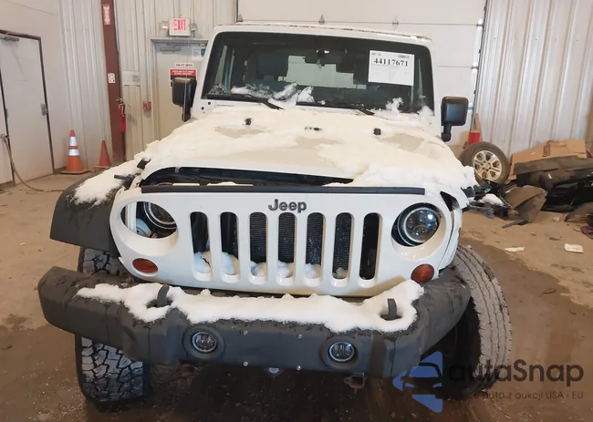 1J4AA2D1XAL165564: 44117671