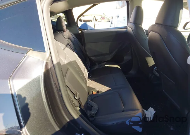 7SAYGDEE9RF114574: 44117695