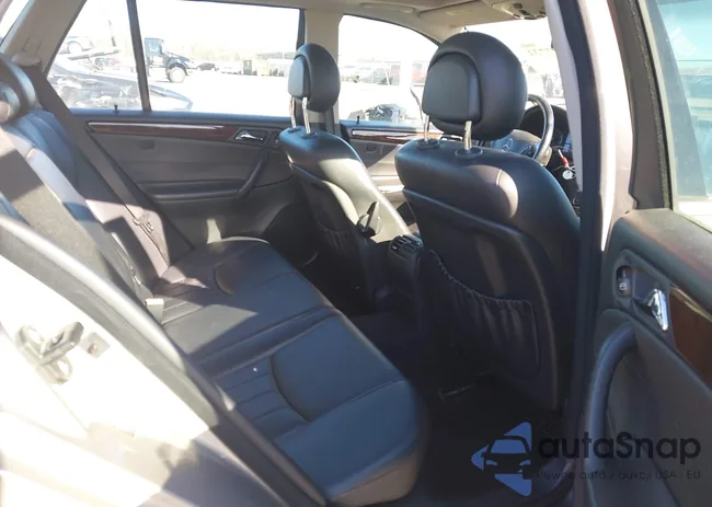 WDBRH81J45F600478: 44117731