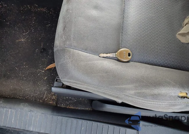 1J8FT28W87D400647: 44117733