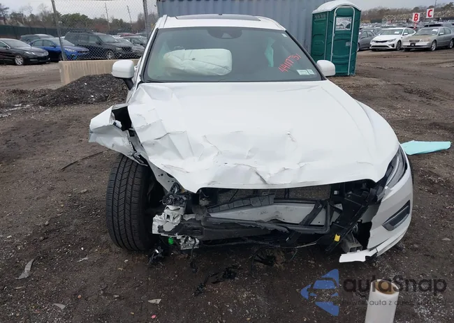 YV4102RL9L1559751: 44117751