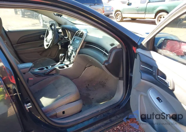 1G11B5SL7EF193537: 44117773