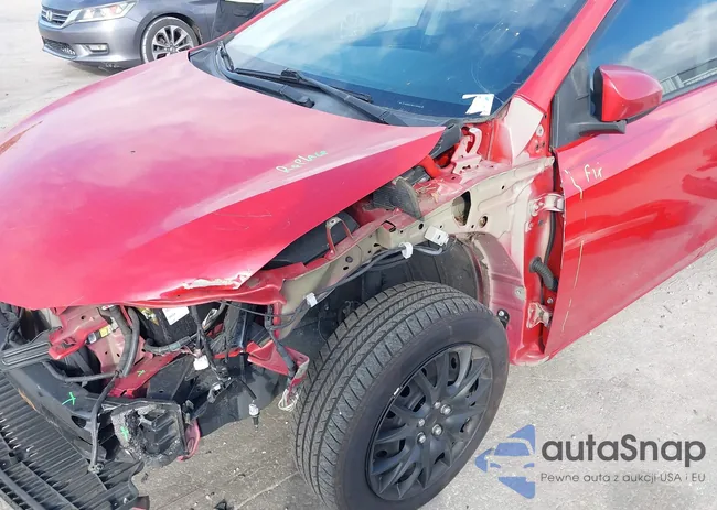 2T1BURHE3KC212398: 44117787