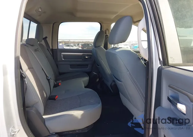 1C6RR7LT3FS717976: 44117789