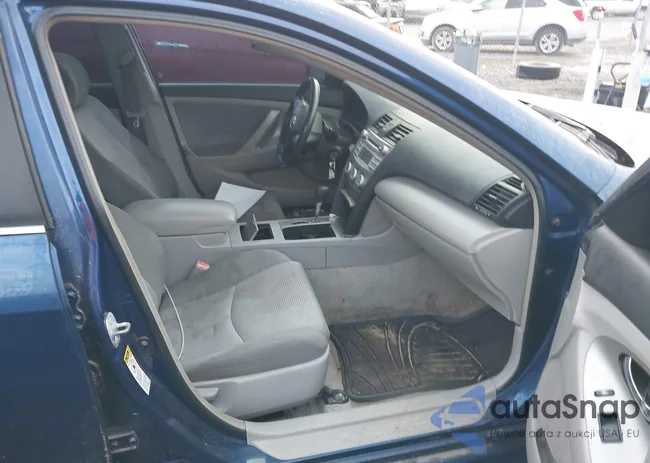 4T1BE46K17U004549: 44117844