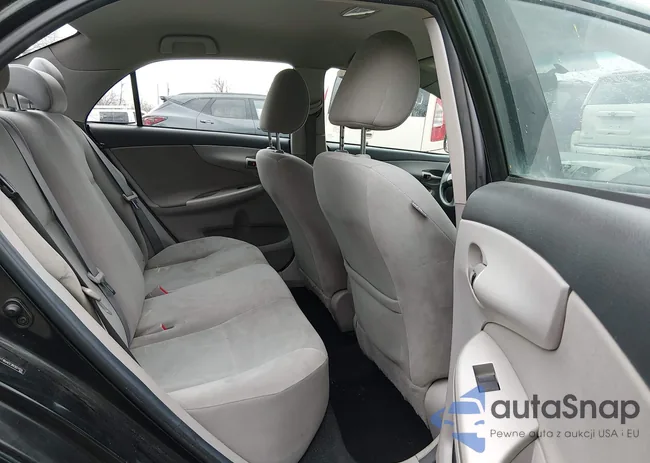 2T1BU4EE3BC651124: 44117856