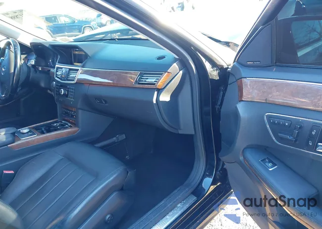 WDDHF8HB8AA084463: 44117898