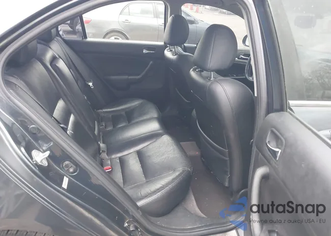 JH4CL96907C013210: 44117921