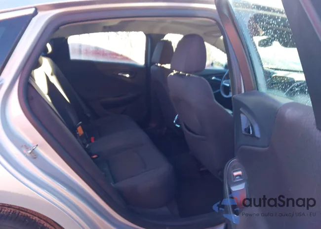 1G1ZD5ST5JF121646: 44117924