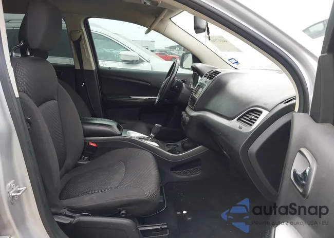 3C4PDCAB4ET247259: 44117940